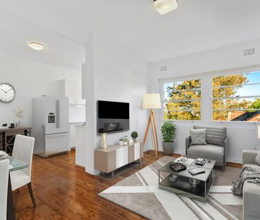 CHARMING 1 BEDROOM APARTMENT - Photo 1