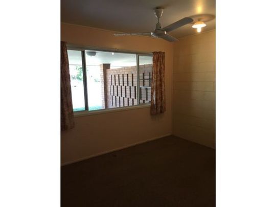 Practical 2 Bedroom Duplex Close to Mount Pleasant Shopping Centre - Photo 1