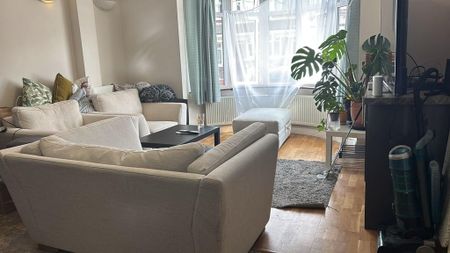 3 bedroom ground floor flat to rent - Photo 2