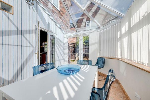 4 bedroom house to rent - Photo 1