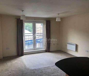 Rotary Close, Dewsbury, WF13 - Photo 2