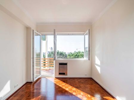 Apartamento T3+1 em Lisboa - Photo 3