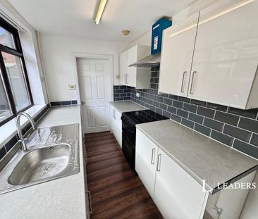 2 bedroom terraced house to rent - Photo 3