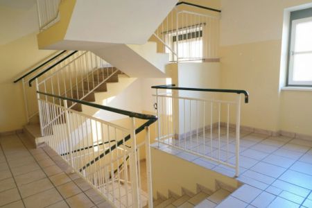 Stadtrandlage mit Grünblick,günstige 3ZI mit Parkplatz, AllgGarten - Photo 3