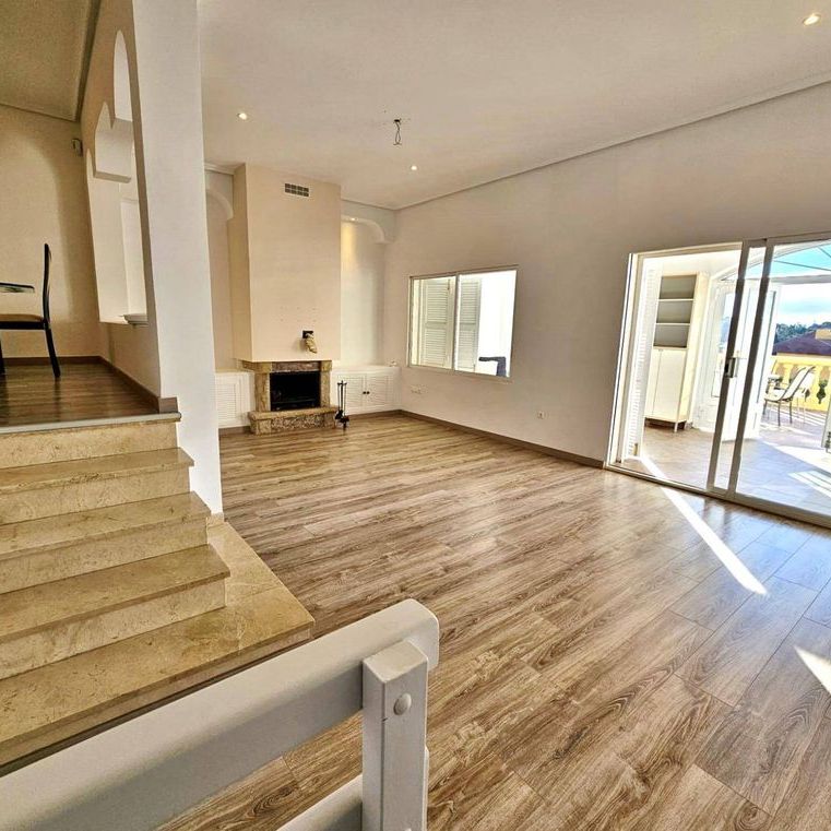 8 room luxury Apartment for rent in La Condomina, Valencia - Photo 1