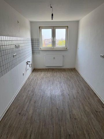2,5 Zimmerwohnung unmittelbar am Katernberger Markt - vollständig renoviert und bezugesfertig! - Photo 3