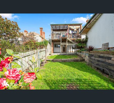 2/5 Carr Street, North Hobart, Tas 7000 - Photo 5