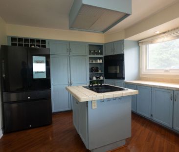 For Lease - 10799 15 Side Road, Halton Hills, Ontario - Photo 2