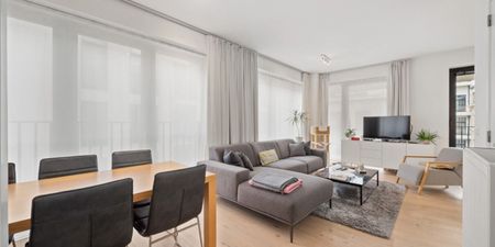 Appartement te huur in Brussel voor € 1.785 met 2 slaapkamers - Photo 2