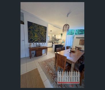 Spacious, Fully Furnished Living in the Prime Coastal Yanchep Location - Photo 5