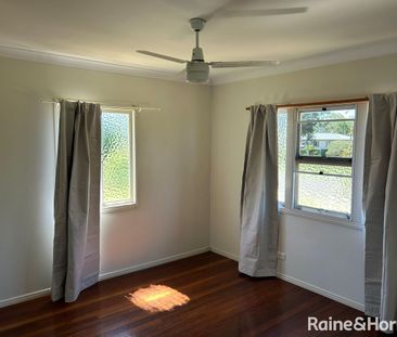 Convenient, Comfortable Living in Central Kingaroy - Photo 2