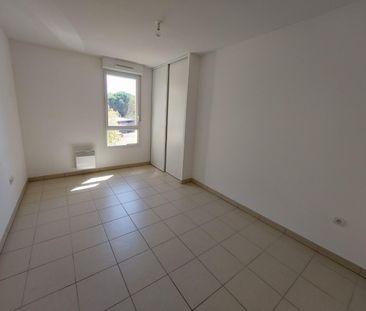 location Appartement T3 DE 62.93m² À ROQUETTES - Photo 2