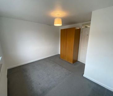 2 bedroom property to rent - Photo 3