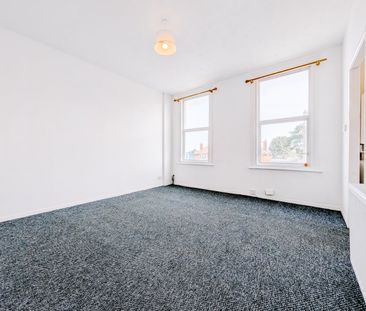 1 Bed Flat, St James's Road, CR0 - Photo 2