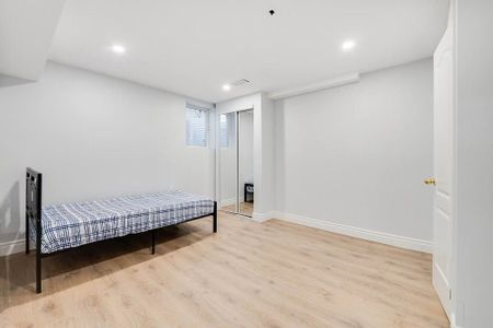 For Lease - 660 Armstrong Boulevard, Milton, Ontario - Photo 2