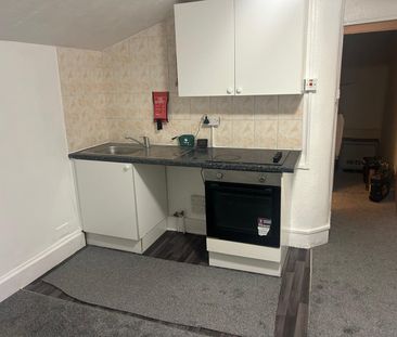 1 Bed Flat, St Albans Road, IG3 - Photo 1