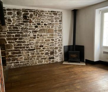 Location Appartement 5 pièces 70m² LES VANS 07140 - Photo 4