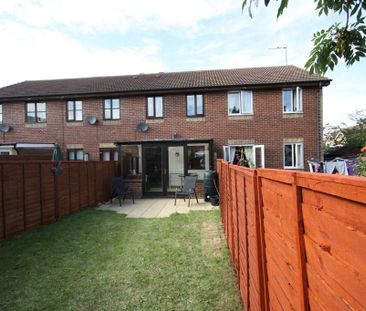 2 bedroom terraced house to rent - Photo 2