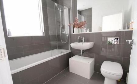 2 bedroom penthouse to rent - Photo 5