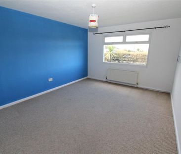 3 bedroom bungalow to rent - Photo 2