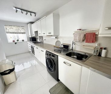 3 bedroom terraced house to rent - Photo 6