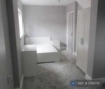 1 bedroom in a house share to rent - Photo 3