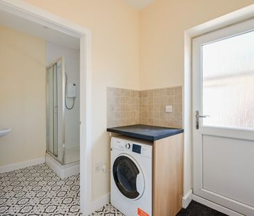 2 bedroom terraced house to rent - Photo 5
