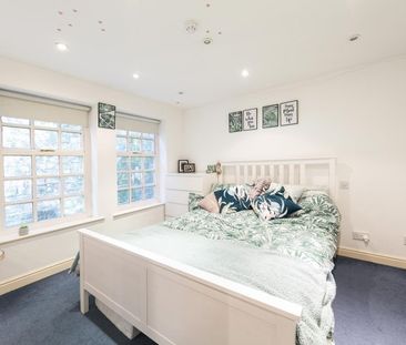 1 Bed Flat - Photo 4