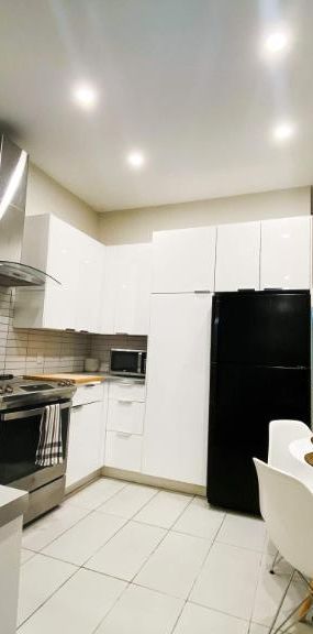 1 CH - 1 SDB - Montréal - $2,000 /mo - Photo 1