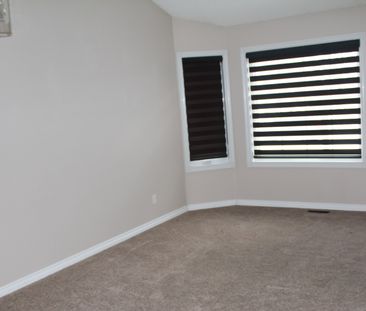 3 Bedroom Home For Rent In Panorama Hills - Photo 2