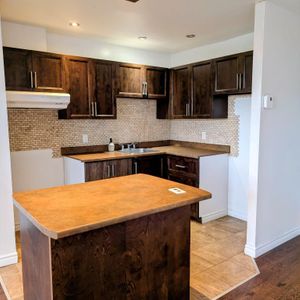 4-1/2 clientèle 50 et plus tranquille belle vue, fraichement peinturer - Photo 2