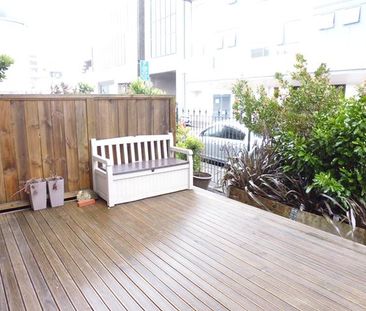 Townhouse Living - Photo 6