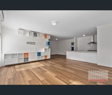20 Hinxman Drive, Ellenbrook, WA 6069 - Photo 2