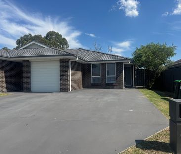 This immaculate two-bedroom unit is ideally located close to the Hu... - Photo 2