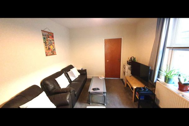 4 Bed Flat, Ealing, W5 - Photo 1