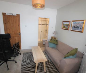 33B Lockview Road, Belfast, BT9 5FH - Photo 1