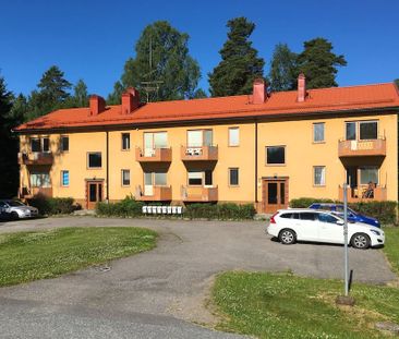 Välplanerad tvåa med dubbla balkonger - Foto 3