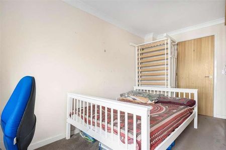 Priory Heights, Slough, SL1 - Photo 4