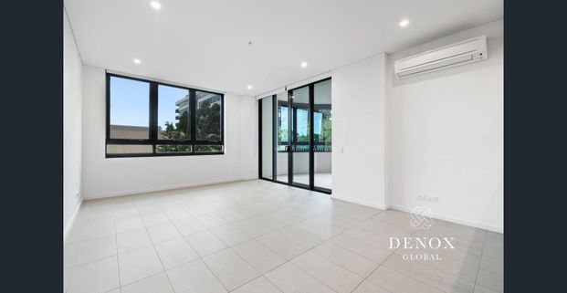Spacious two bedroom apartment in the beautiful Melrose Community ! - Photo 1