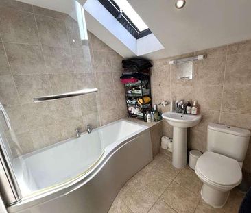 The Moor, Falmouth, TR11 - Photo 5
