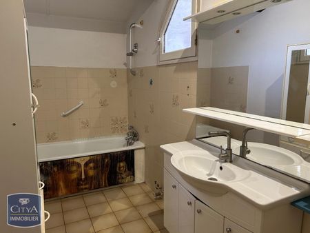 Location Appartement 2 pièces 61m² ORANGE 84100 - Photo 2
