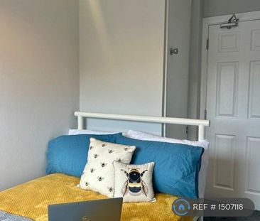 1 bedroom in a house share to rent - Photo 3