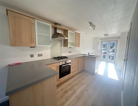 2 Bedroom Apartment To Let - Photo 3