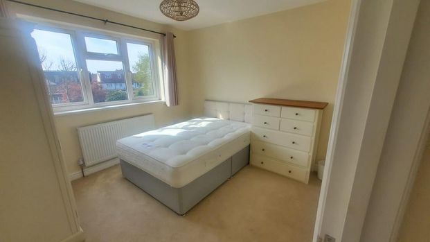 1 bedroom in a house share to rent - Photo 1