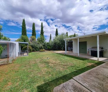 Well Appointed Family Home - Photo 3