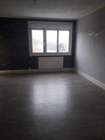 Location : Appartement 4 pièces 79 m2 – BEAUCOURT - Photo 4