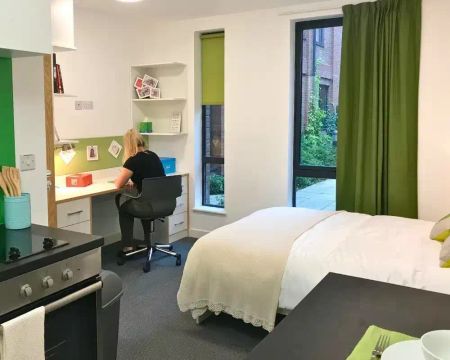 Gold Studio - Photo 3