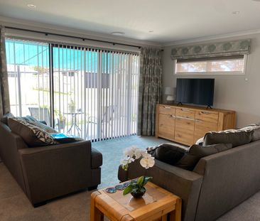 FULLY FURNISHED - 12 MONTH FIXED TERM - Photo 6