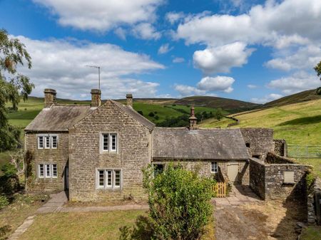 3 bed farmhouse with farm buildings at Storiths, Skipton - Photo 2