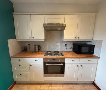 2 bedroom flat to rent - Photo 5